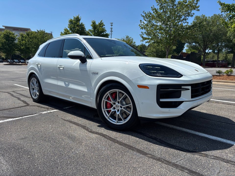 New 2025 Porsche Cayenne S AWD/4WD image 25