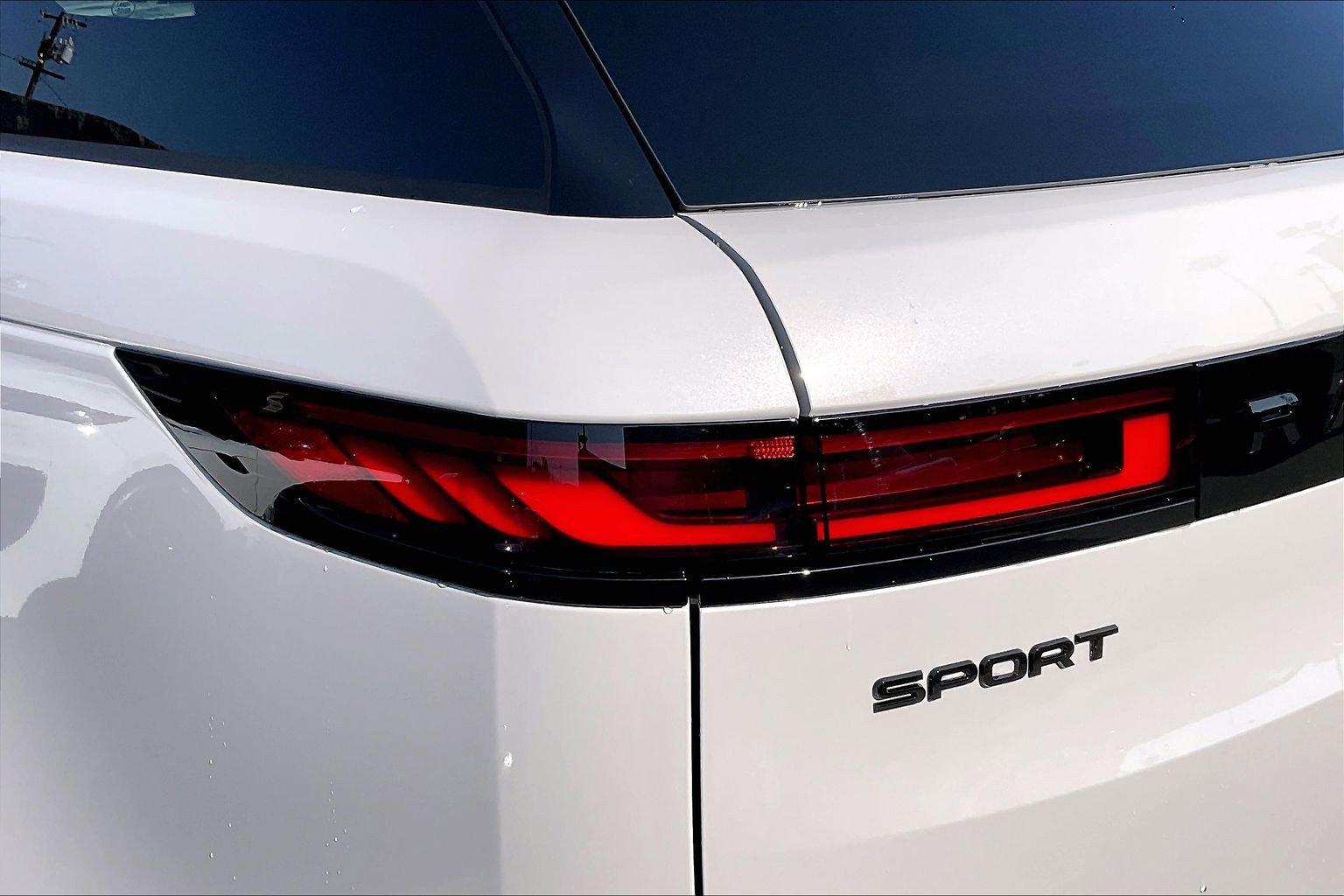 New 2026 Land Rover Range Rover Sport SE AWD/4WD image 6