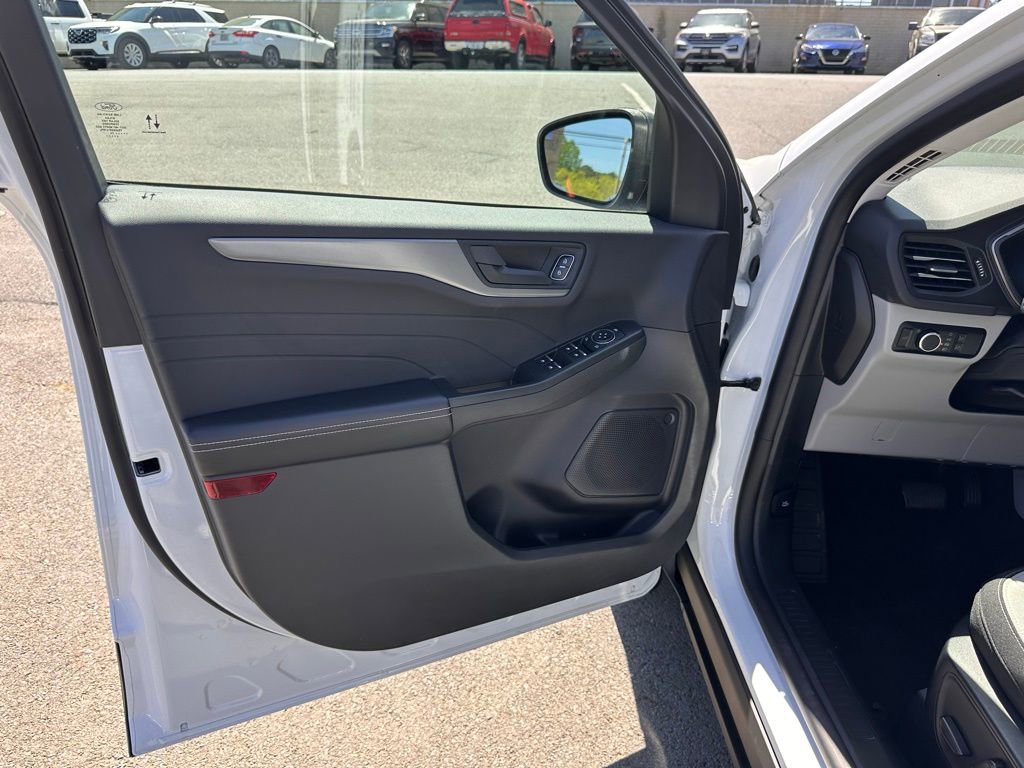 Used 2024 Ford Escape Active image 14