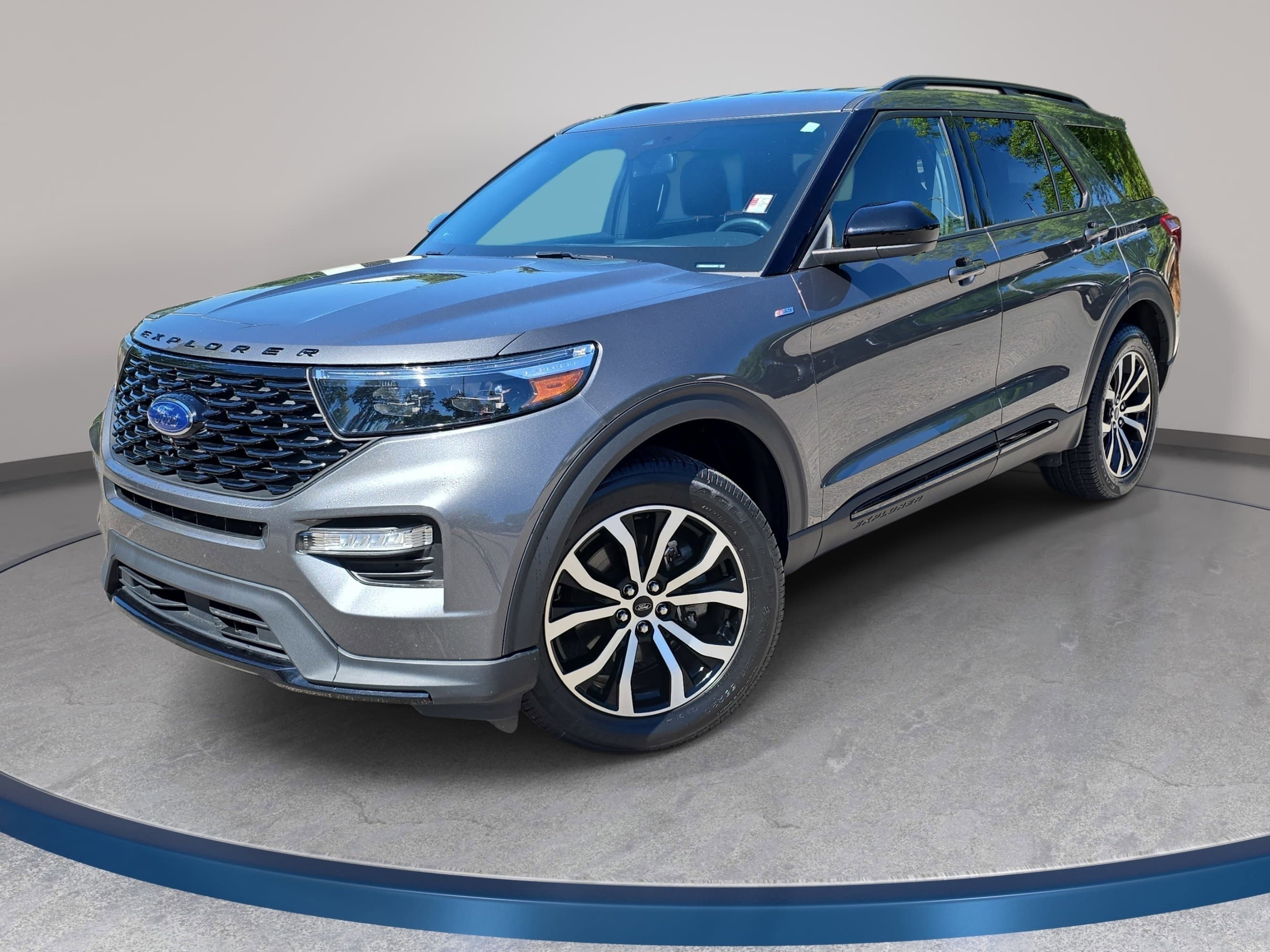 Used 2023 Ford Explorer ST-Line AWD/4WD image 1