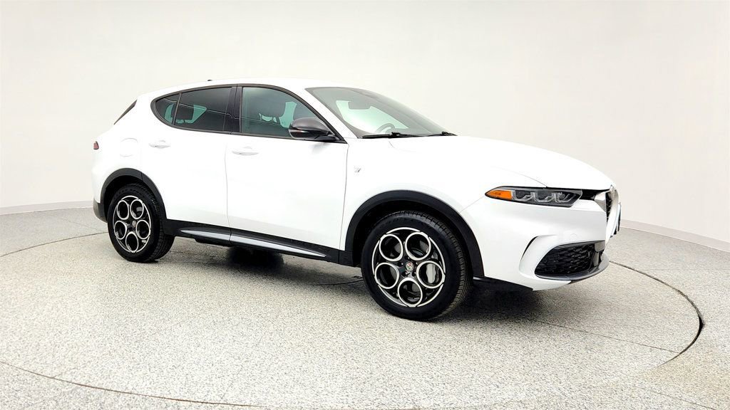 Used 2024 Alfa Romeo Tonale Ti image 3