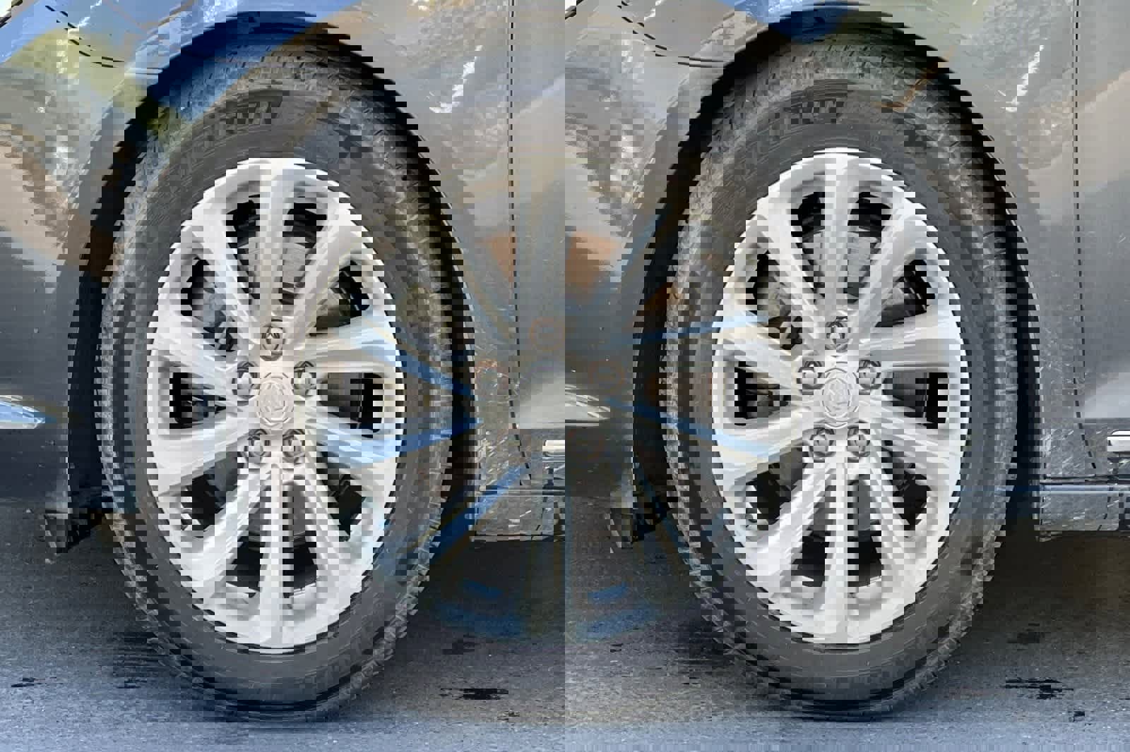 Used 2015 Buick LaCrosse Leather image 27