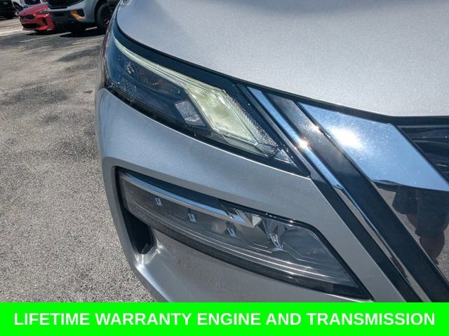Used 2023 Nissan Rogue SV FWD image 11