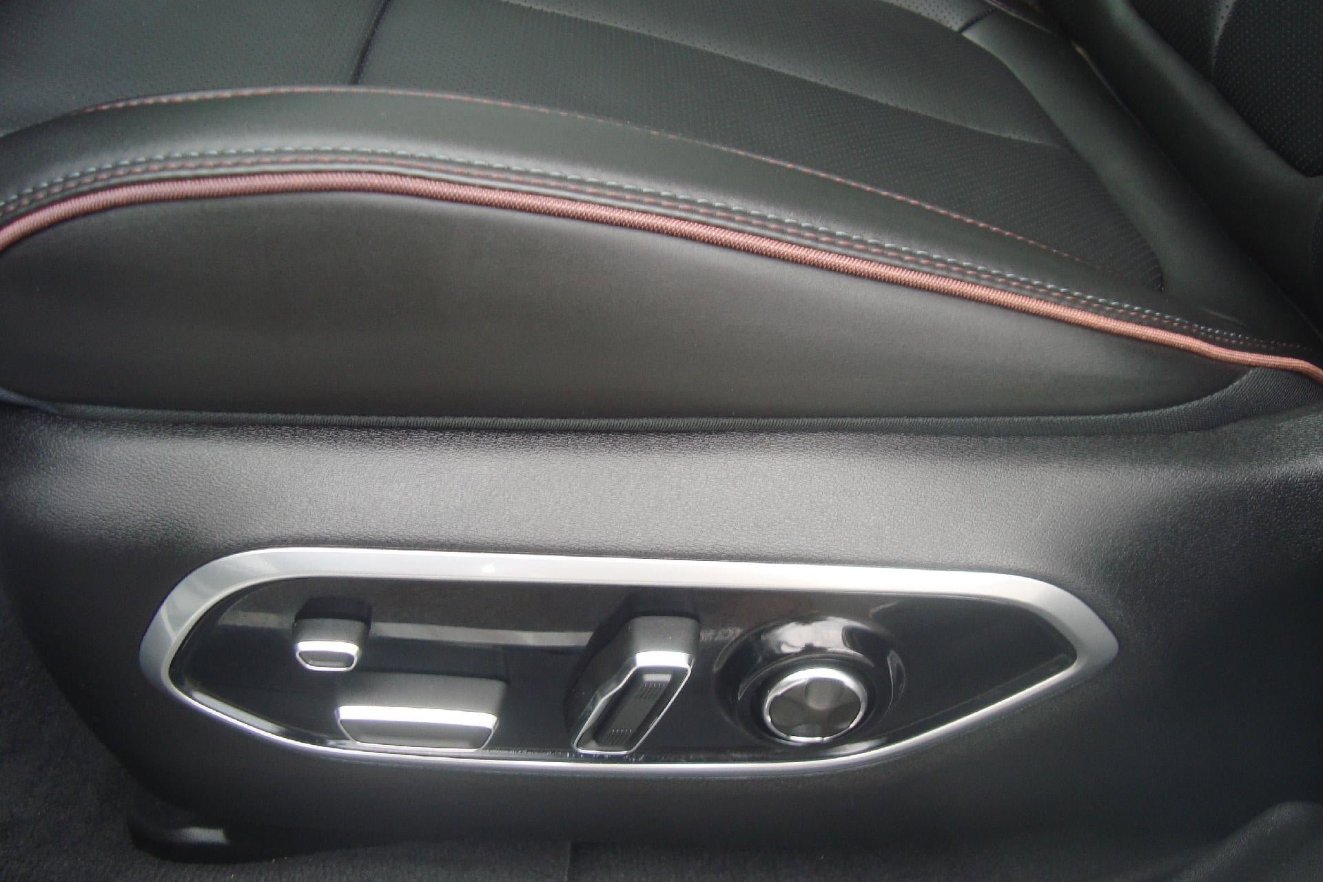 Used 2024 Jeep Wagoneer Launch Edition AWD/4WD image 11