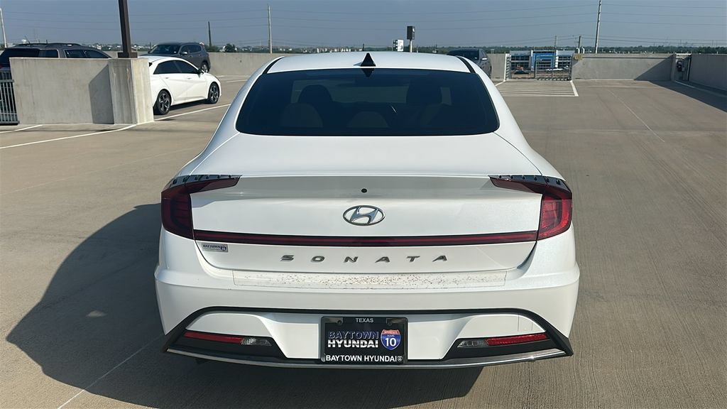 Used 2022 Hyundai Sonata SE FWD image 11