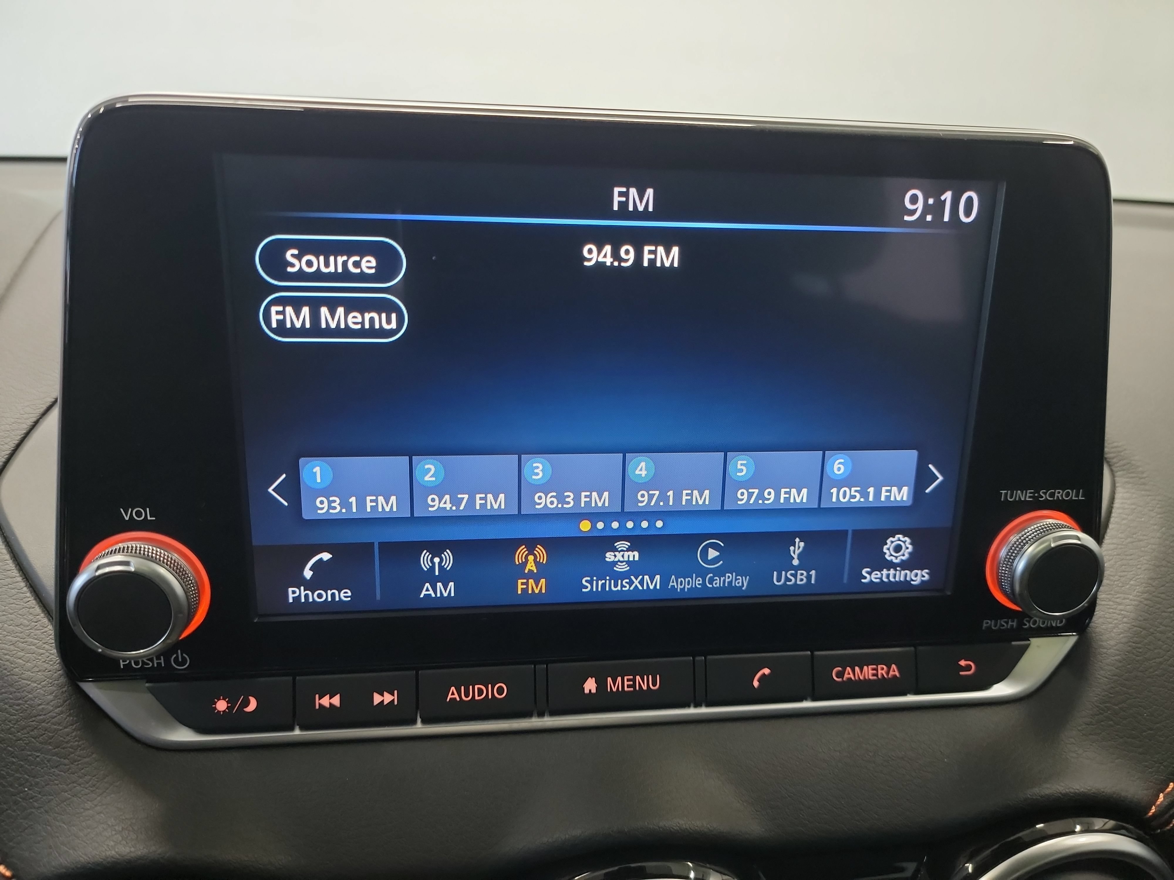 Used 2023 Nissan Sentra SR w/ SR Premium Package FWD image 22