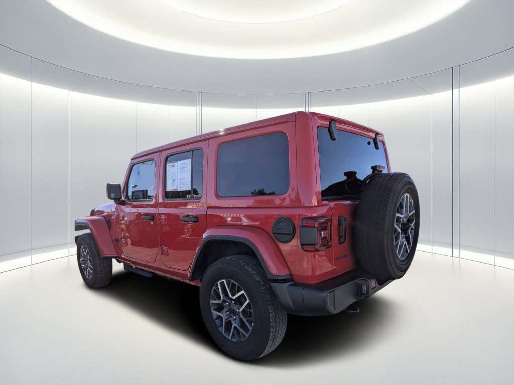 Used 2026 Jeep Wrangler Unlimited Sahara AWD/4WD image 6