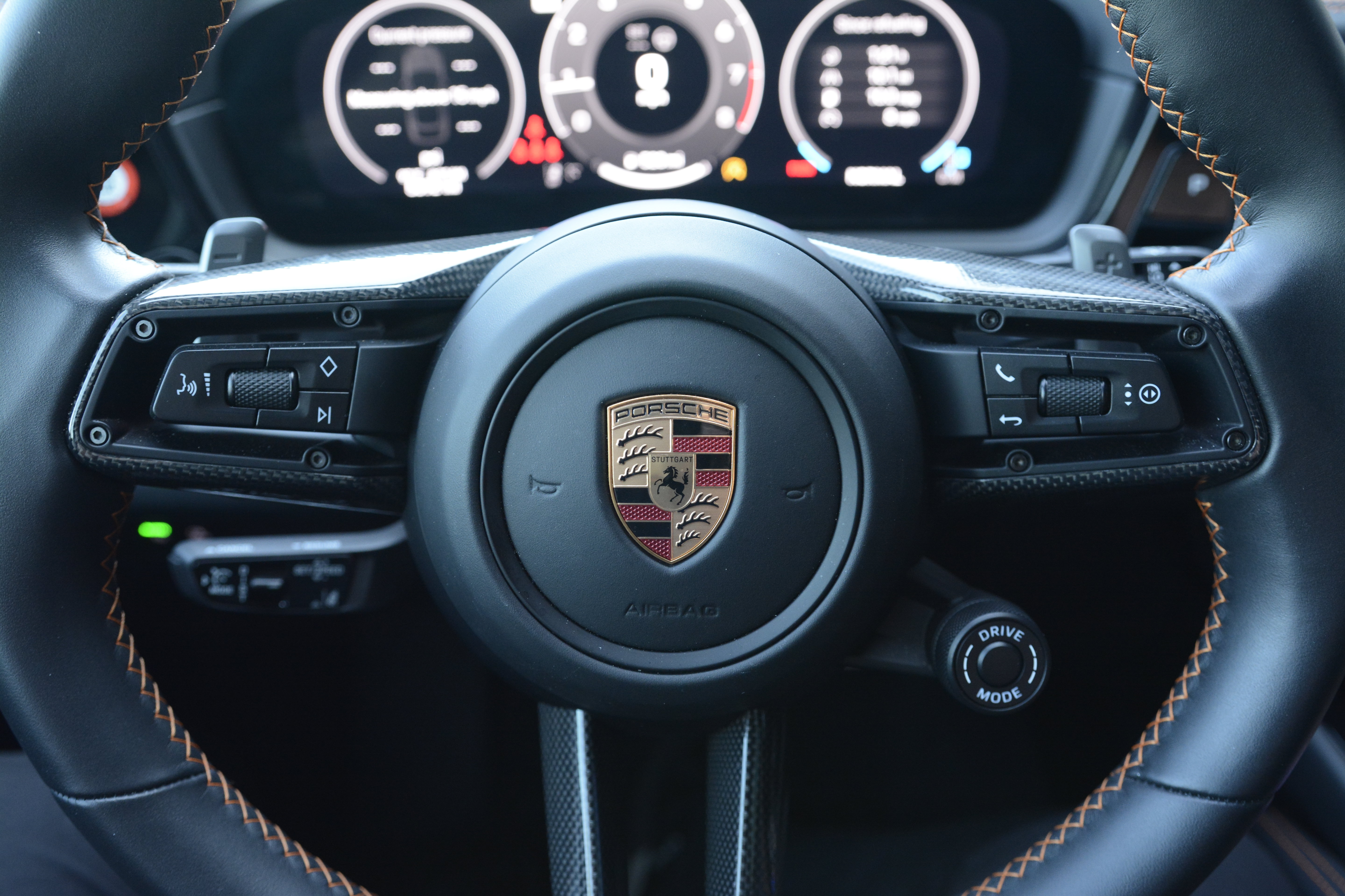 Certified 2025 Porsche Cayenne S AWD/4WD image 17