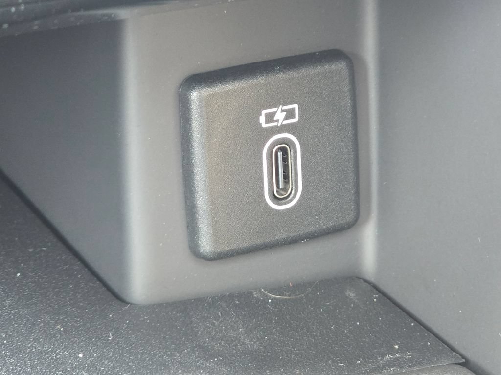New 2026 Land Rover Discovery Limited Edition AWD/4WD image 19