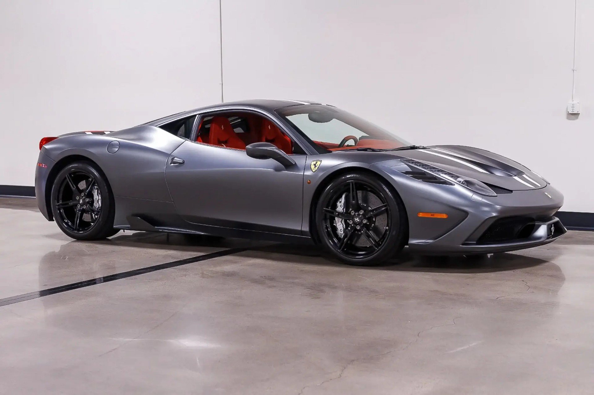 Used 2015 Ferrari 458 Speciale Coupe RWD image 67