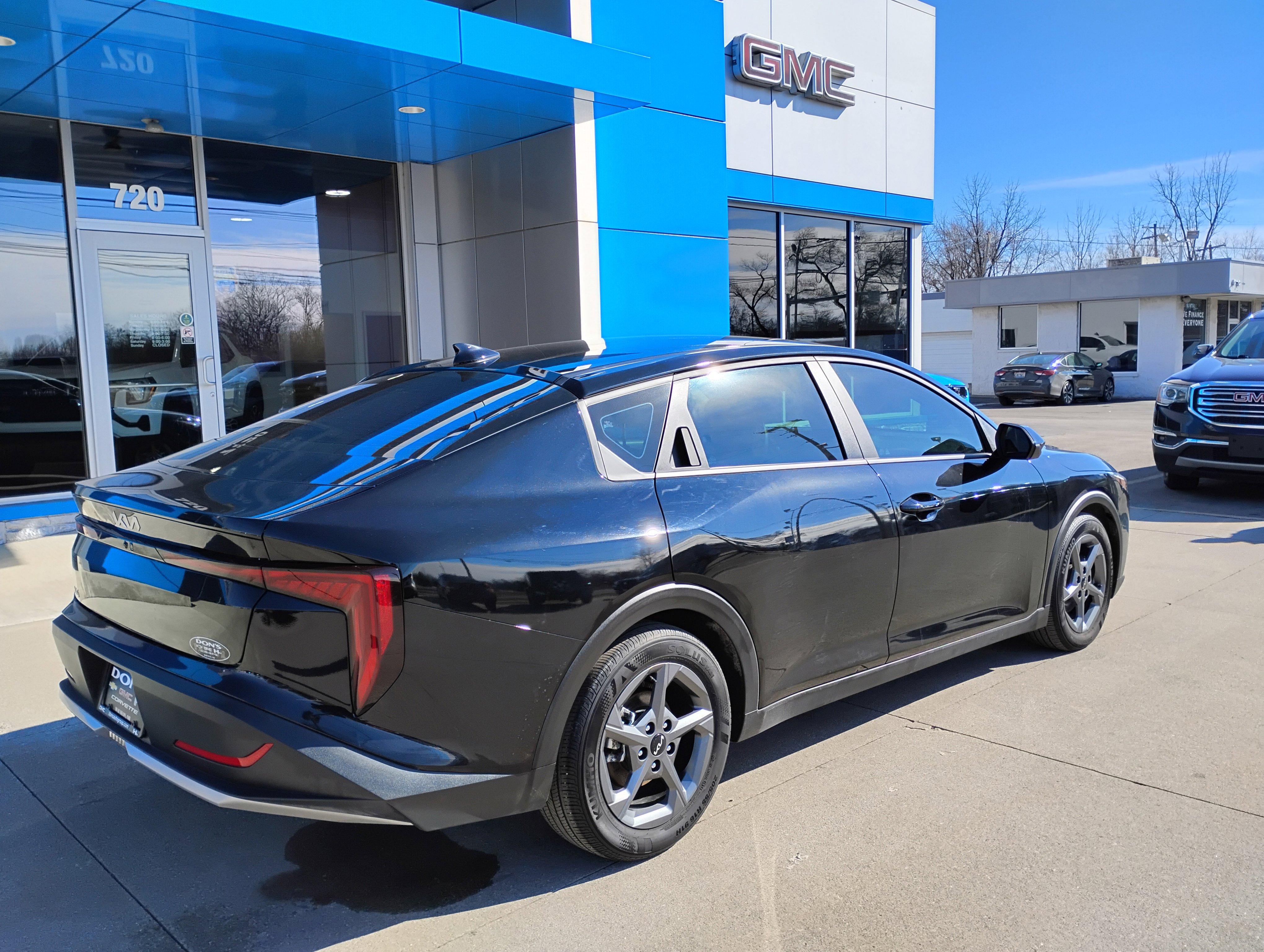 Used 2025 Kia K4 LXS image 34