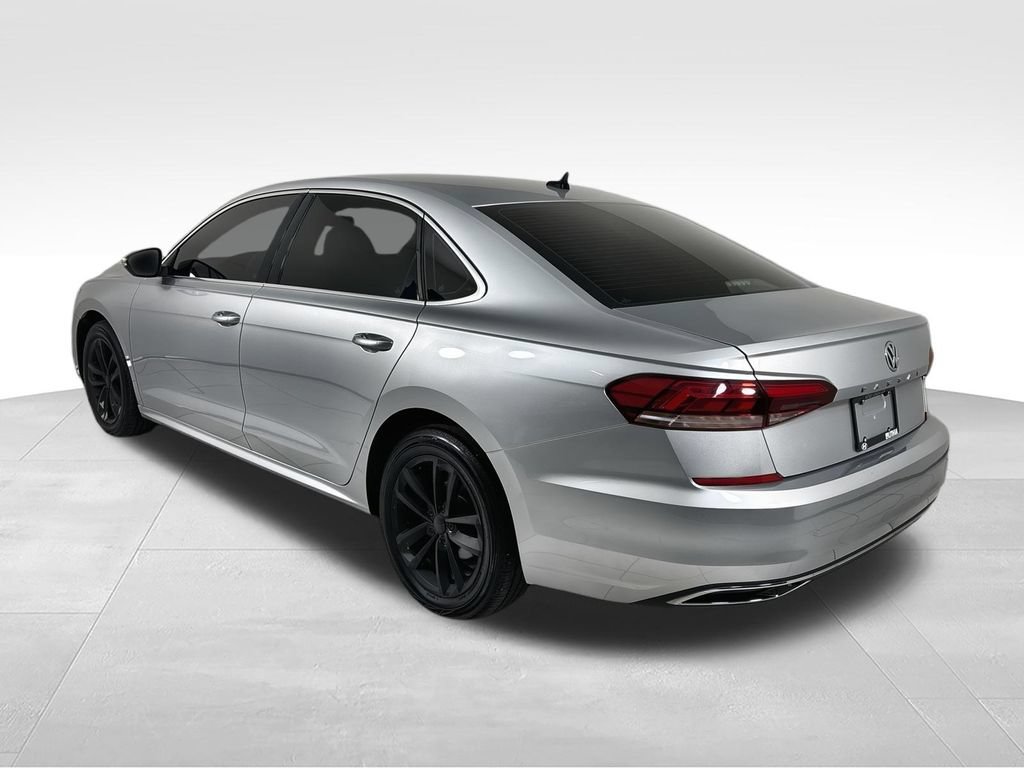Used 2020 Volkswagen Passat 2.0T SE w/ Sunroof Package FWD image 6