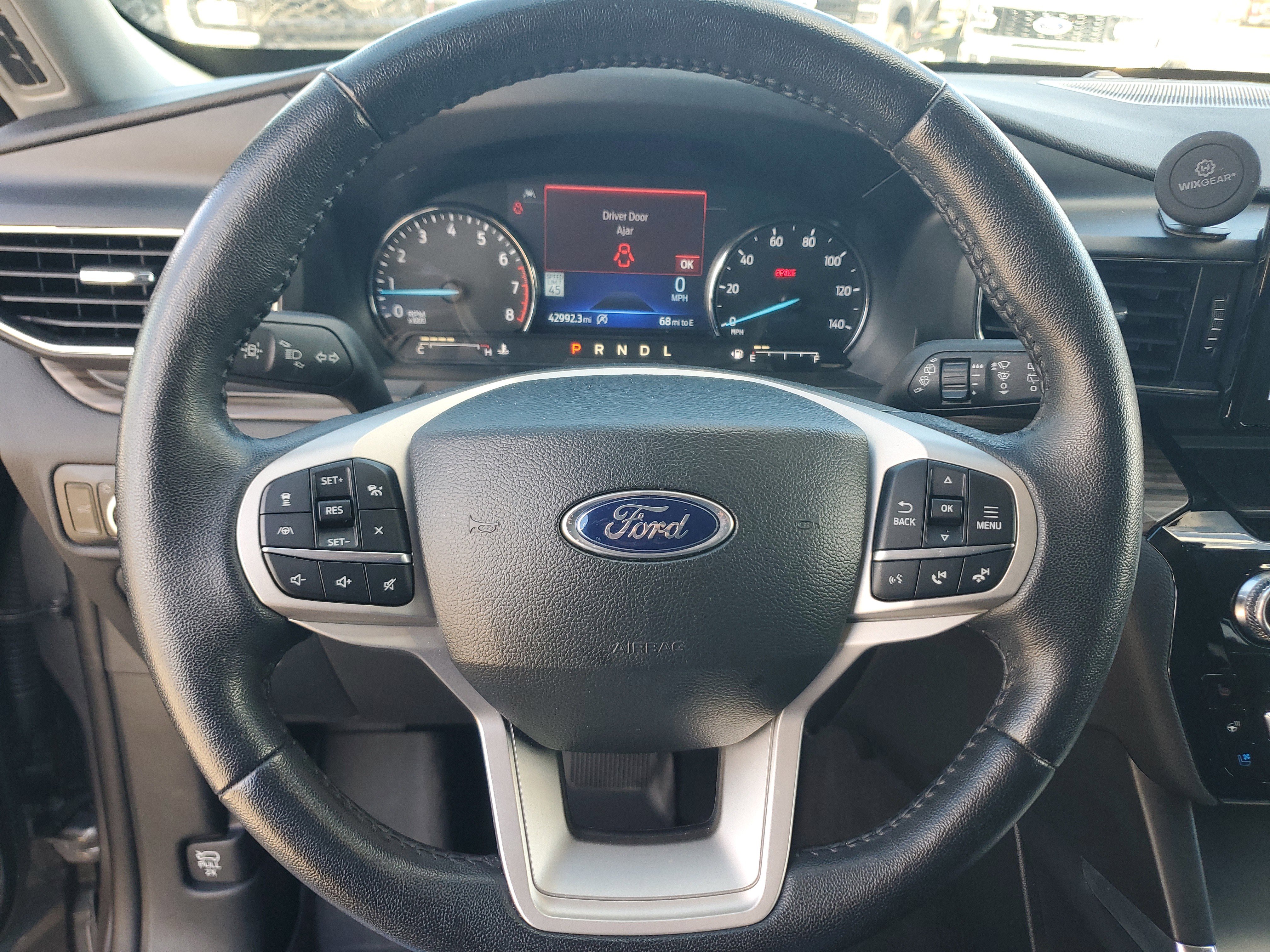 Used 2023 Ford Explorer Limited image 20