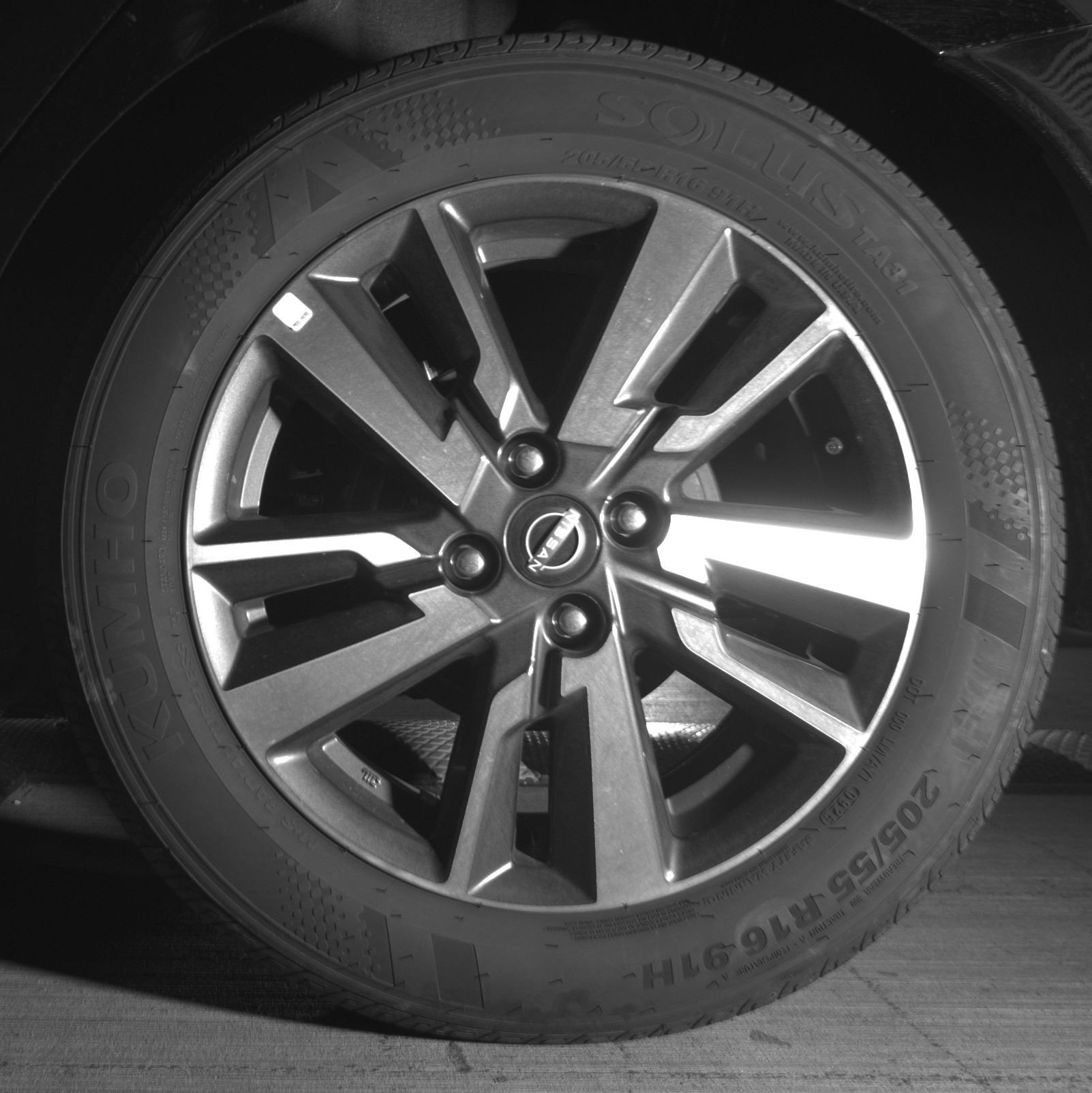 Used 2025 Nissan Versa SV image 14