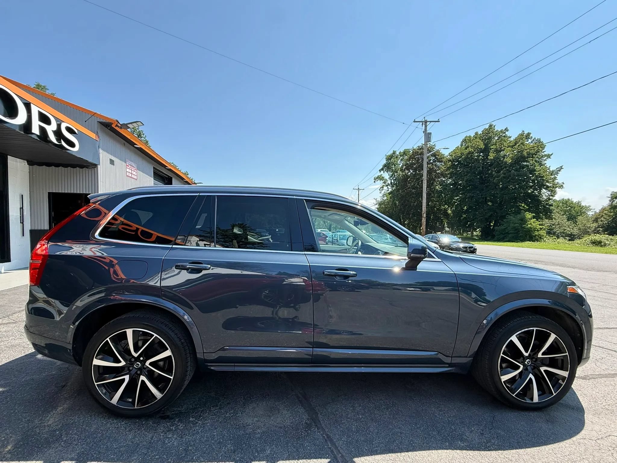 Used 2022 Volvo XC90 T6 Momentum w/ Advanced Package AWD/4WD image 7
