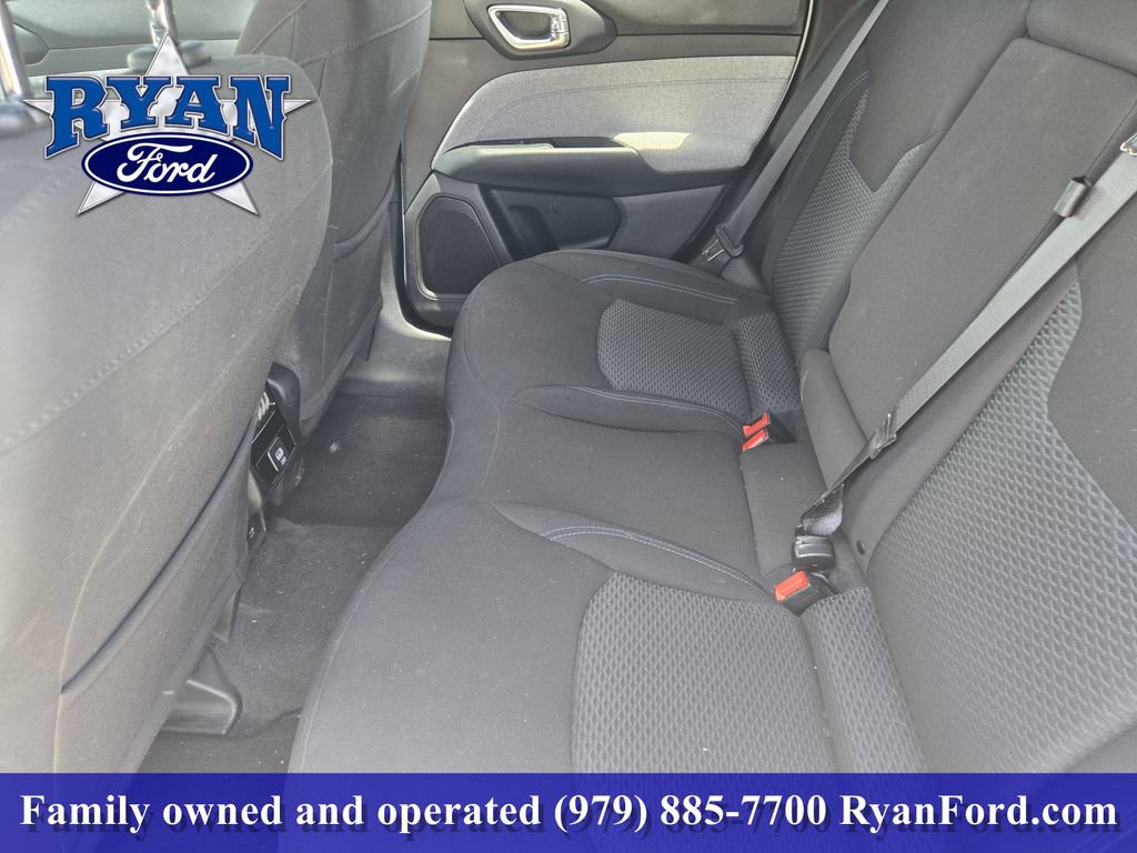 Used 2024 Jeep Compass Sport AWD/4WD image 19