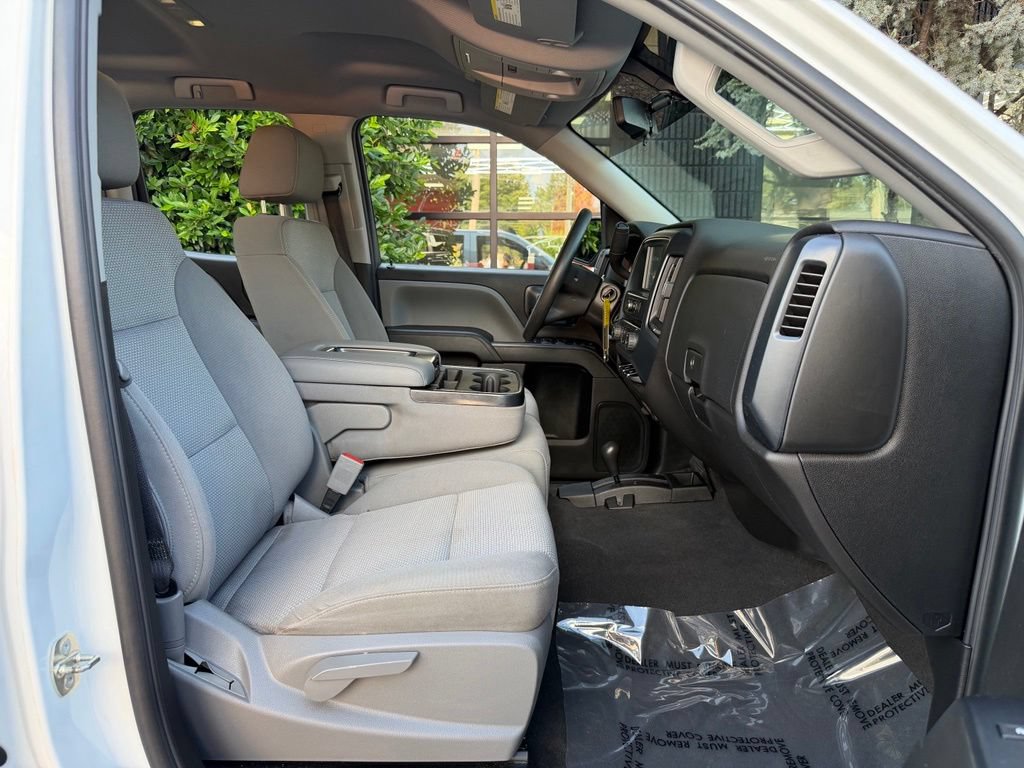 Used 2019 Chevrolet Silverado 1500 Custom w/ Custom Convenience Package AWD/4WD image 33