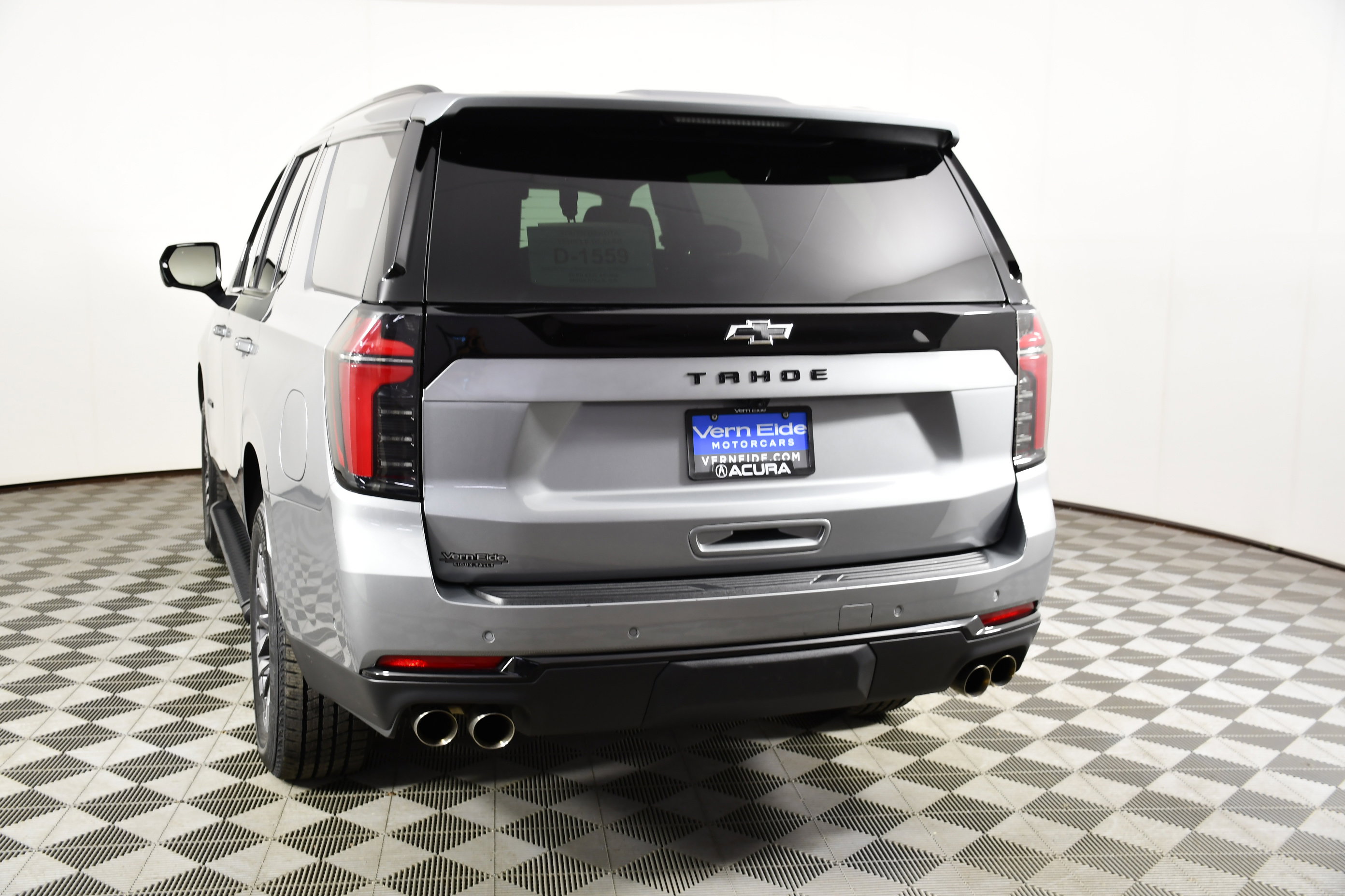 Used 2025 Chevrolet Tahoe Z71 AWD/4WD image 7