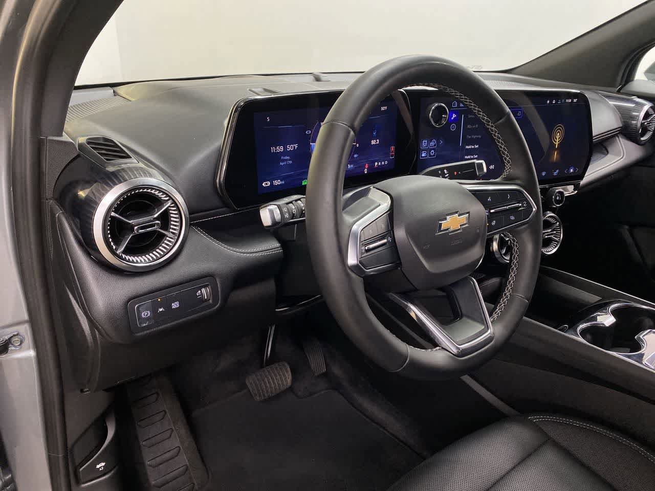 Used 2024 Chevrolet Blazer EV LT AWD/4WD image 2