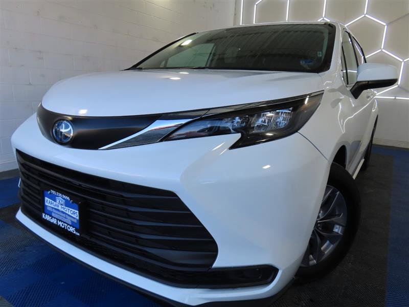 Used 2024 Toyota Sienna LE