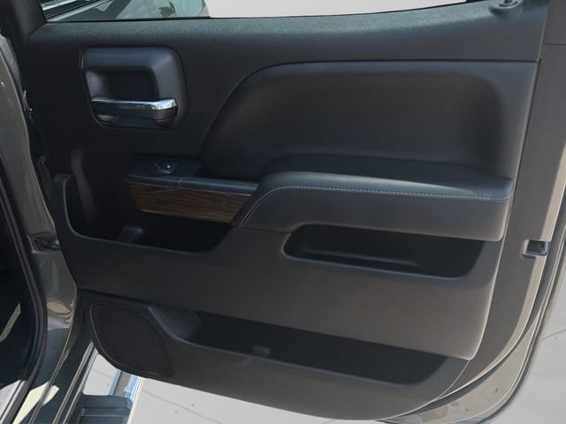 Used 2018 GMC Sierra 3500 Denali w/ Duramax Plus Package AWD/4WD image 12
