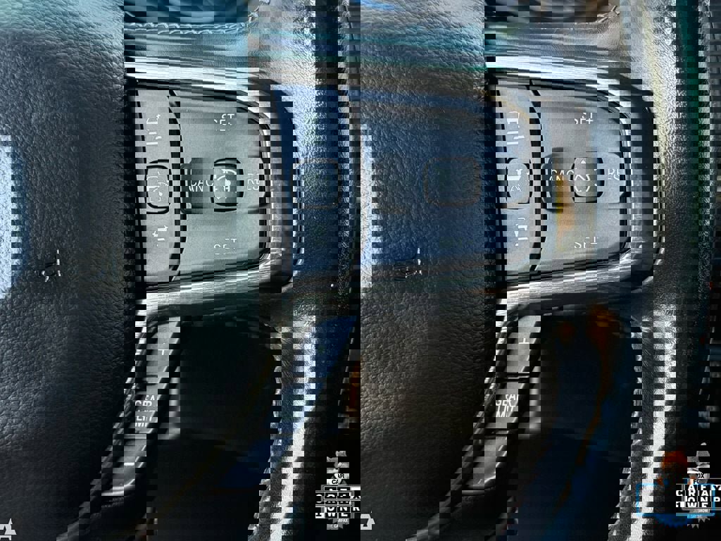 Used 2020 RAM 1500 Limited w/ Black Appearance Package image 17