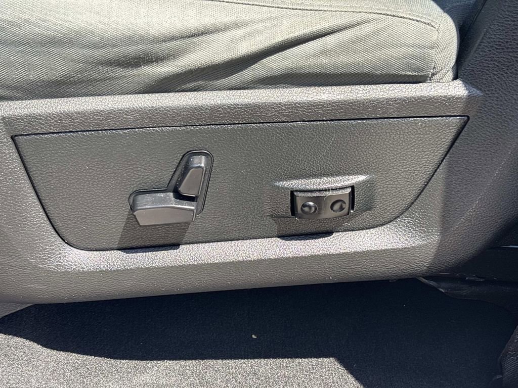 Used 2018 RAM 1500 Big Horn image 11