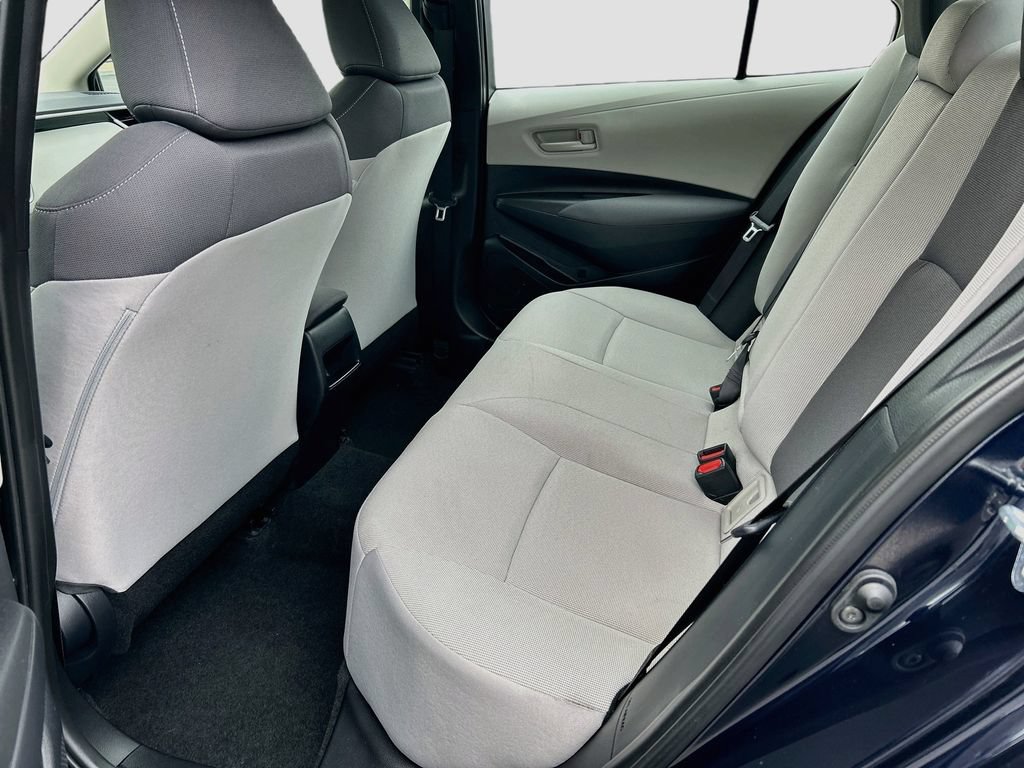 Used 2022 Toyota Corolla LE FWD image 22
