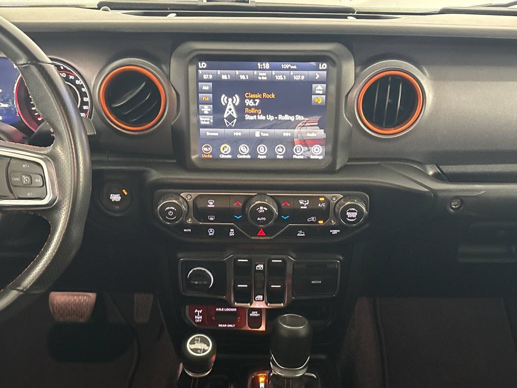 Used 2022 Jeep Gladiator Mojave w/ Trailer Tow Package AWD/4WD image 25