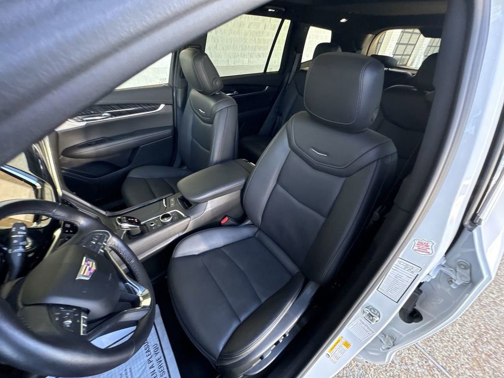 Certified 2025 Cadillac XT6 Premium Luxury AWD/4WD image 20