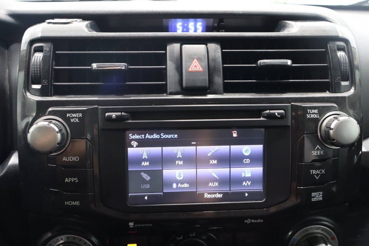 Used 2015 Toyota 4Runner Trail AWD/4WD image 18