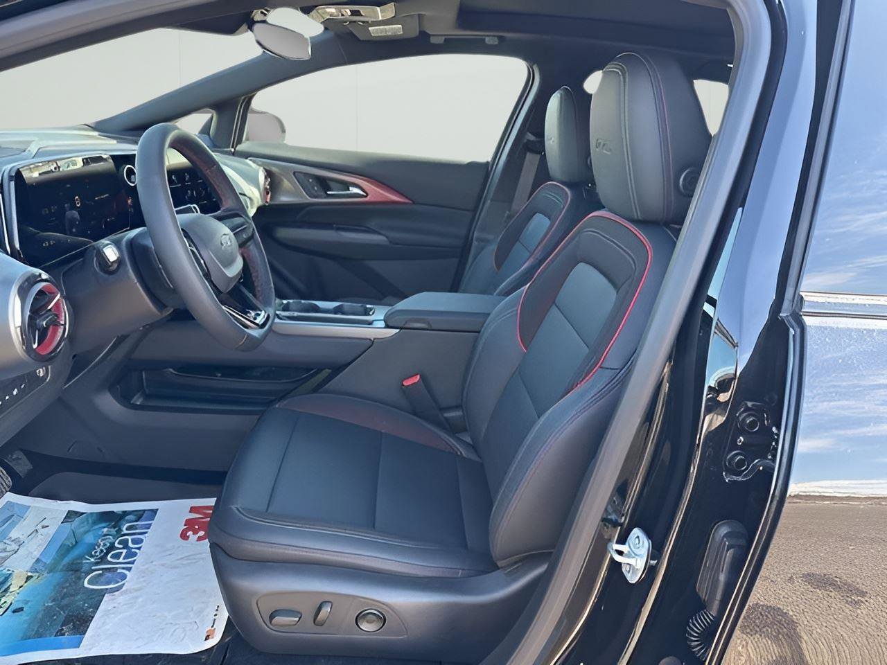 New 2025 Chevrolet Equinox EV RS image 11