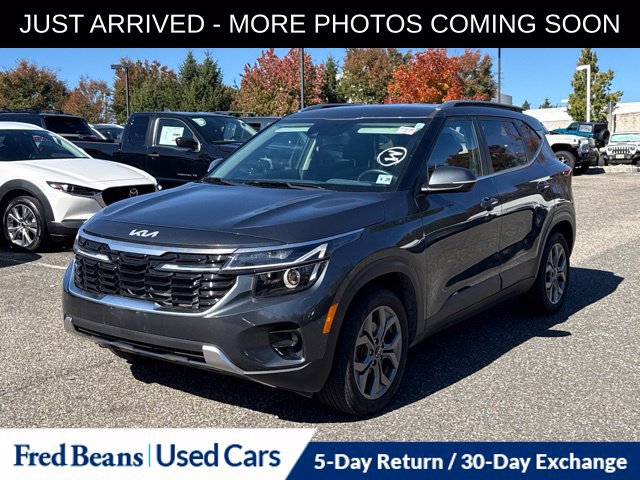 Used 2024 Kia Seltos S AWD/4WD image 3