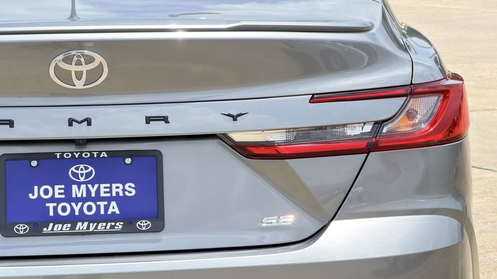 Certified 2026 Toyota Camry SE FWD image 10