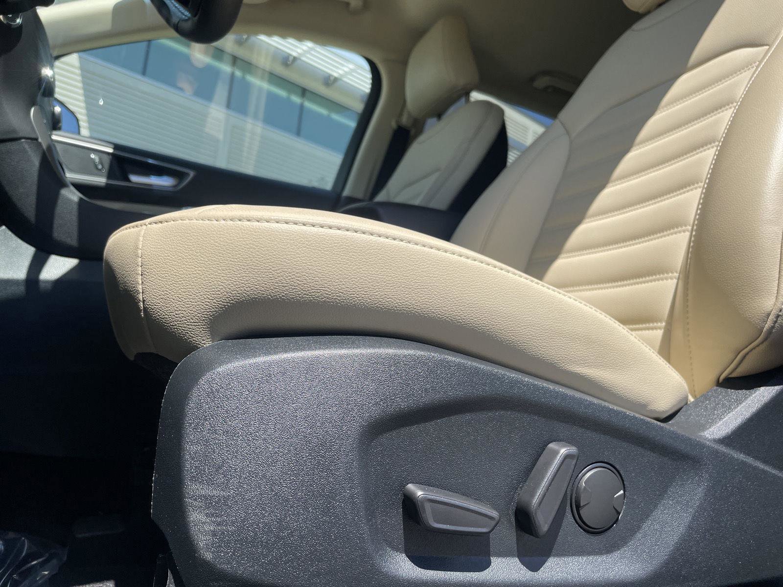 Used 2020 Ford Edge SEL FWD image 21