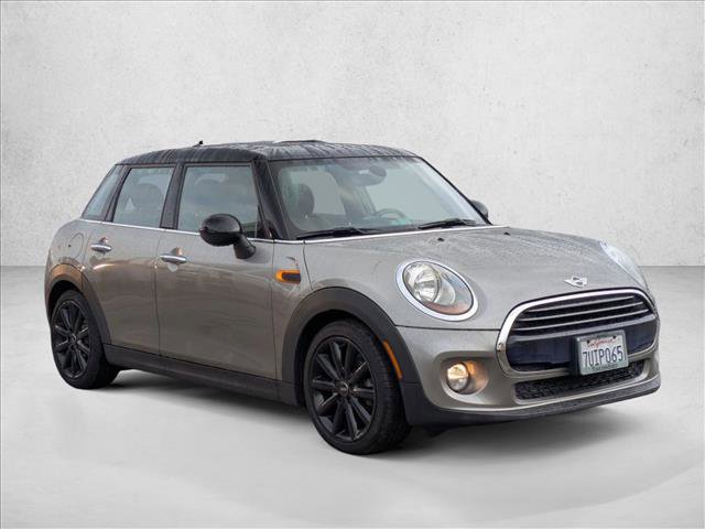 Used 2016 MINI Cooper 4-Door Hardtop image 3