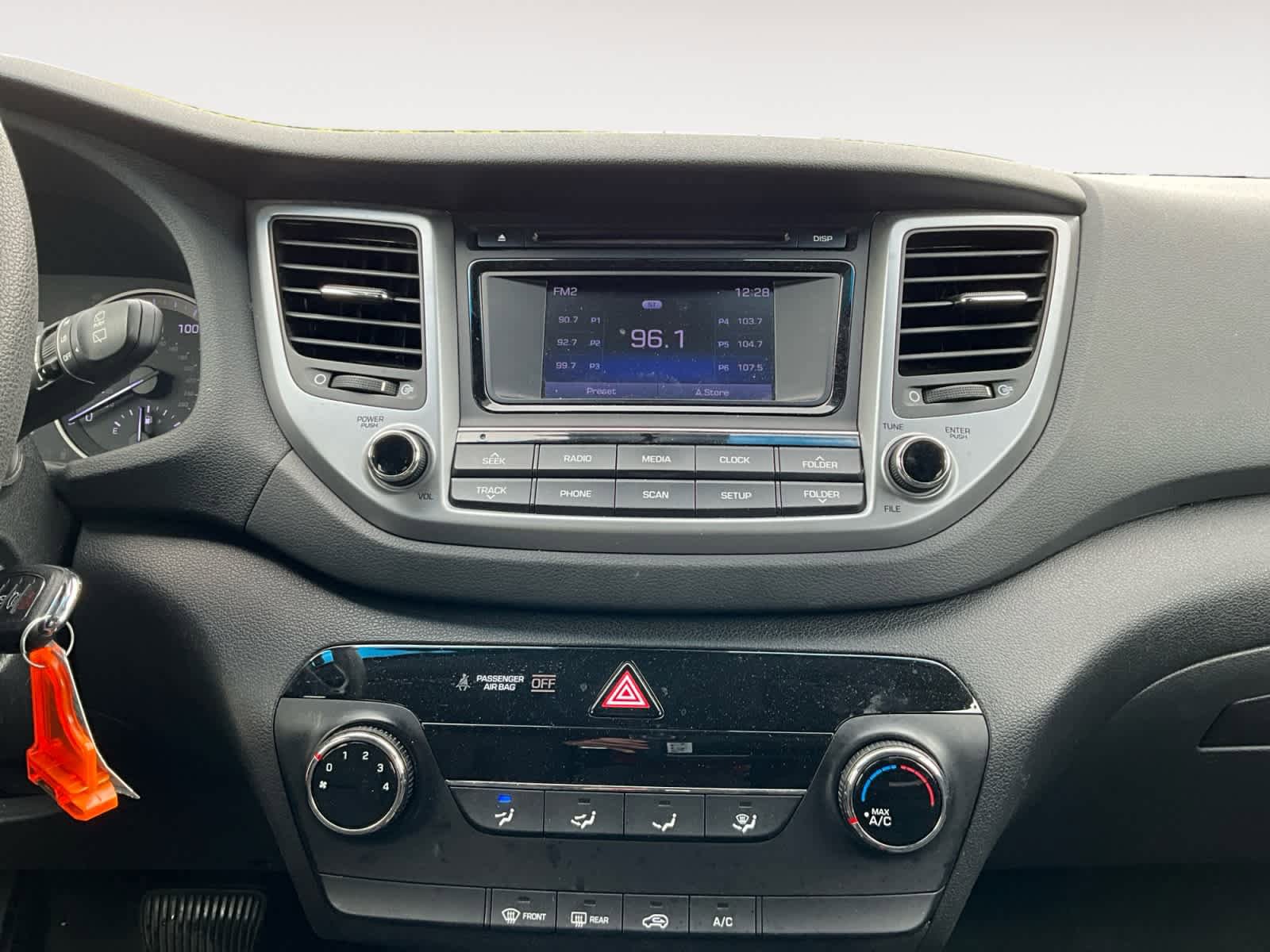 Used 2018 Hyundai Tucson SE AWD/4WD image 13
