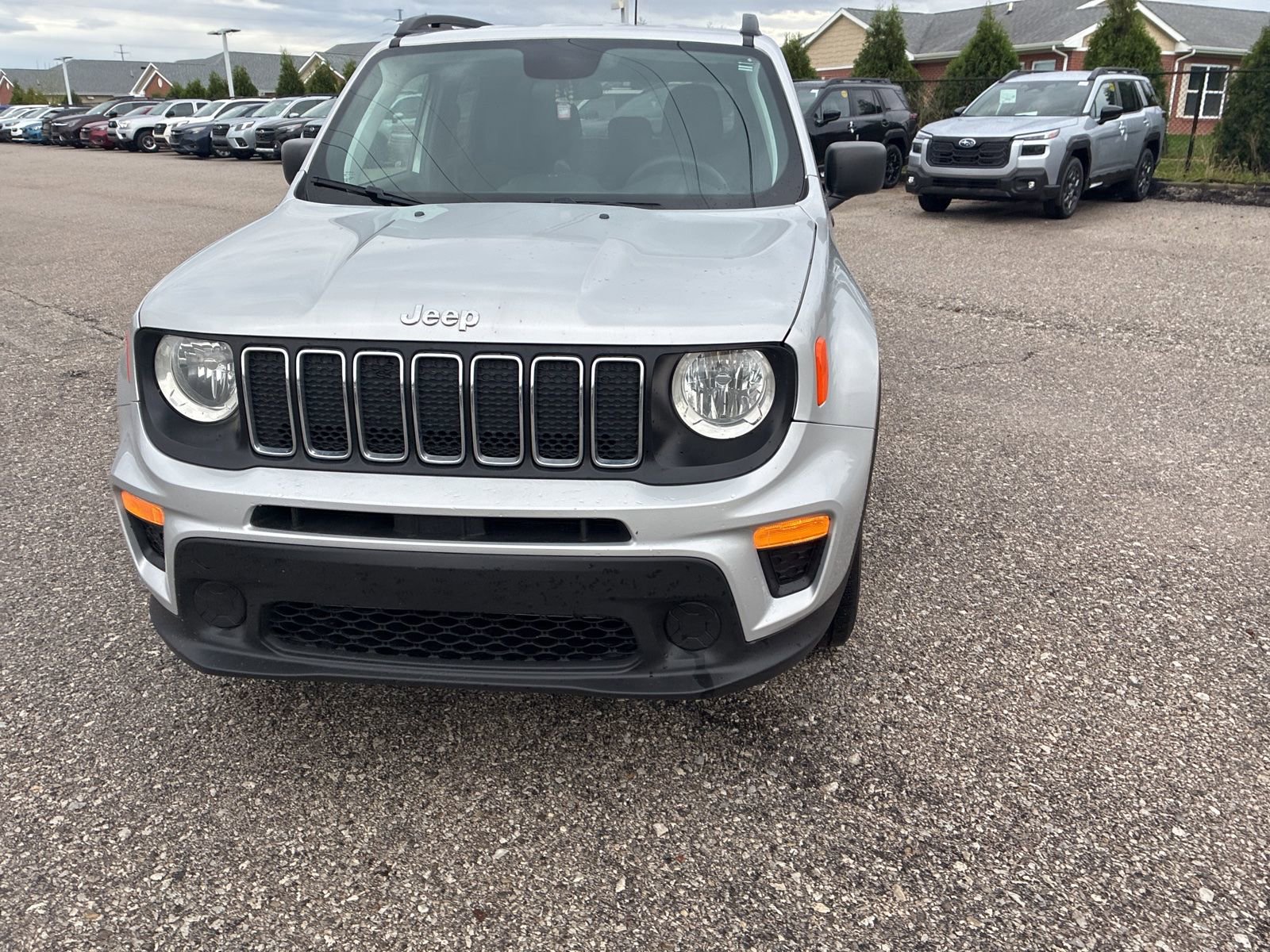 Used 2019 Jeep Renegade Sport w/ Sport Appearance Group image 5