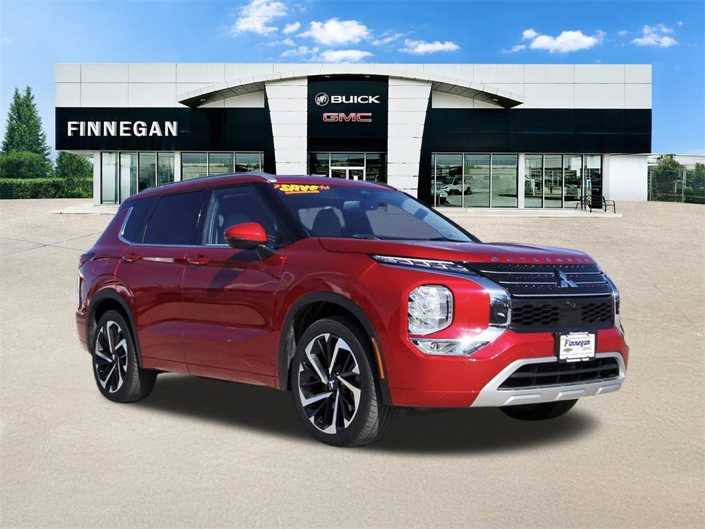 Used 2024 Mitsubishi Outlander SEL image 1