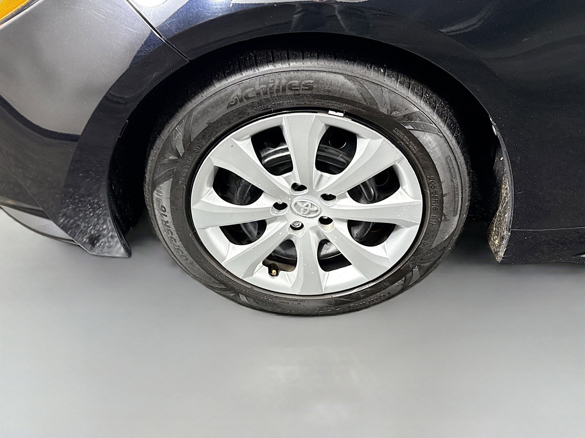 Used 2023 Toyota Corolla LE FWD image 37