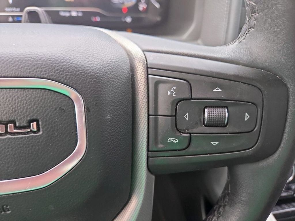 Used 2024 GMC Yukon XL Denali w/ Advanced Technology Package AWD/4WD image 16