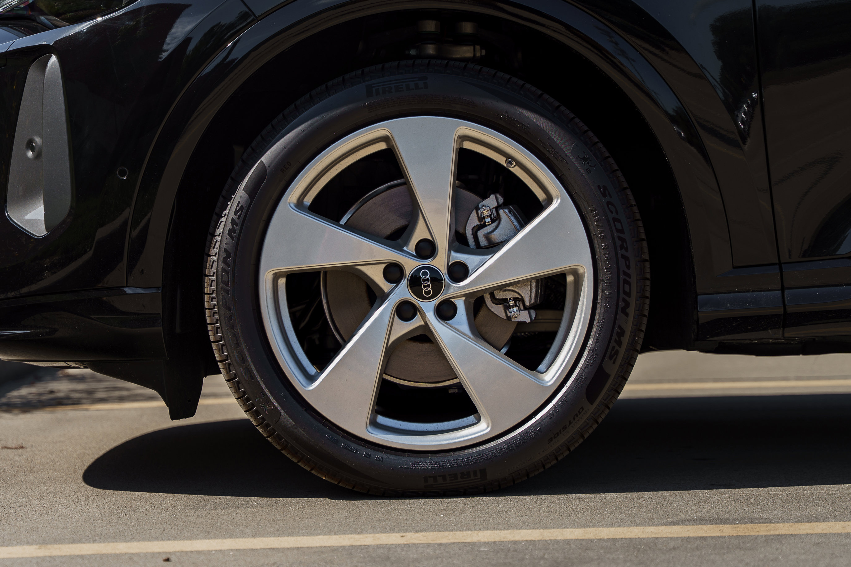 New 2025 Audi Q5 Prestige image 32