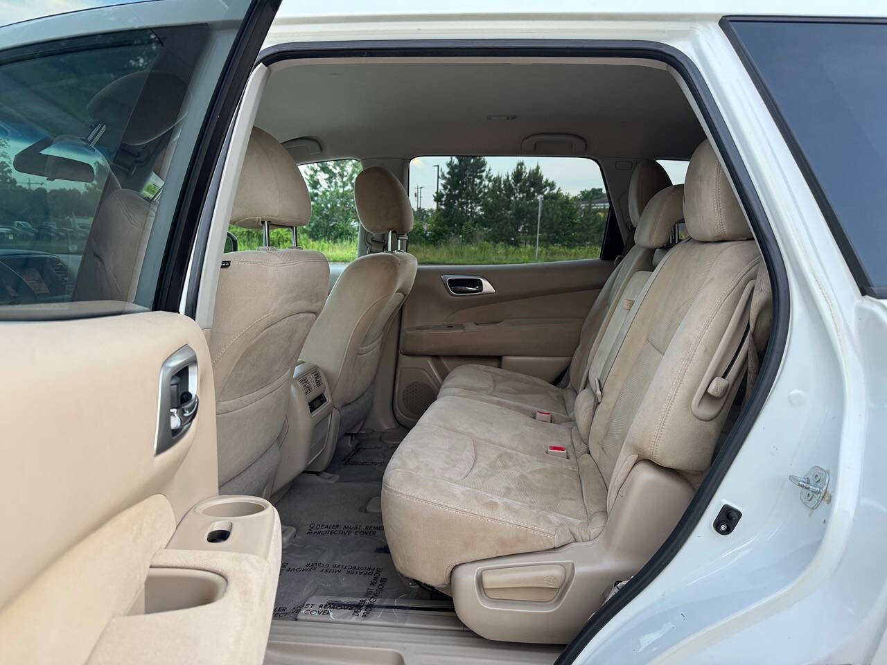 Used 2014 Nissan Pathfinder SV image 22