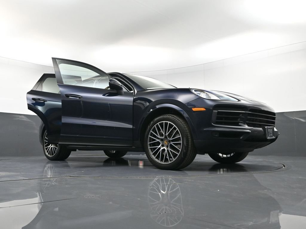 Certified 2021 Porsche Cayenne AWD/4WD image 36