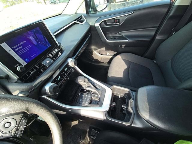 Used 2024 Toyota RAV4 LE image 15