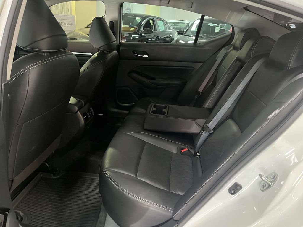 Used 2023 Nissan Altima 2.5 SL FWD image 13