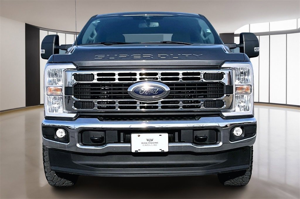 Used 2023 Ford F250 XLT image 3
