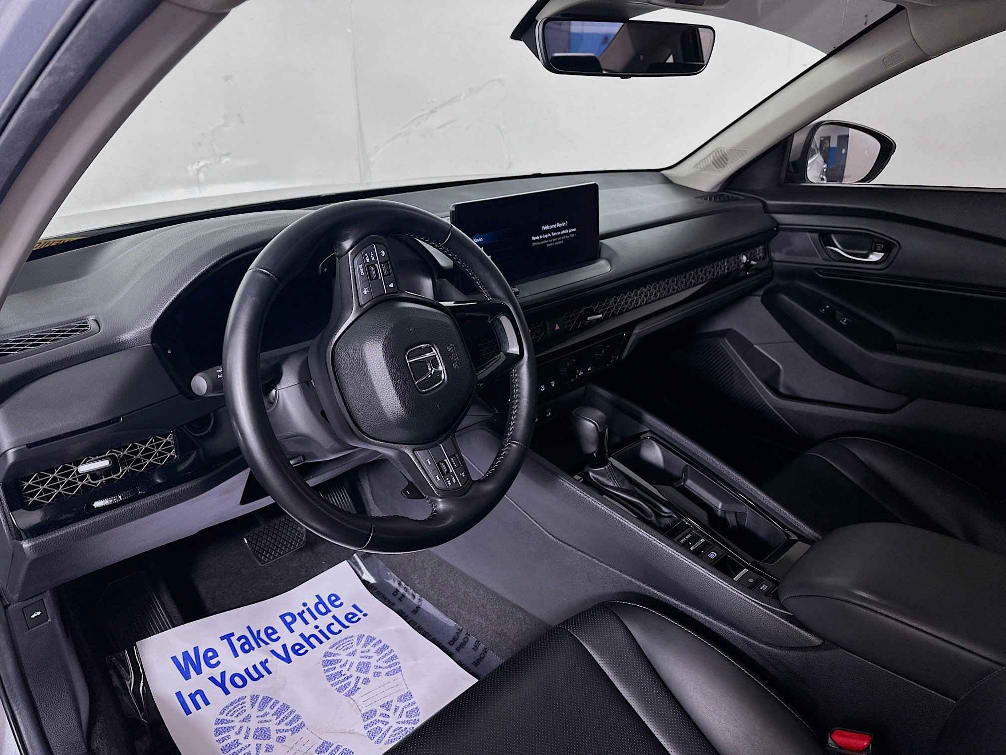 Used 2024 Honda Accord EX-L image 9