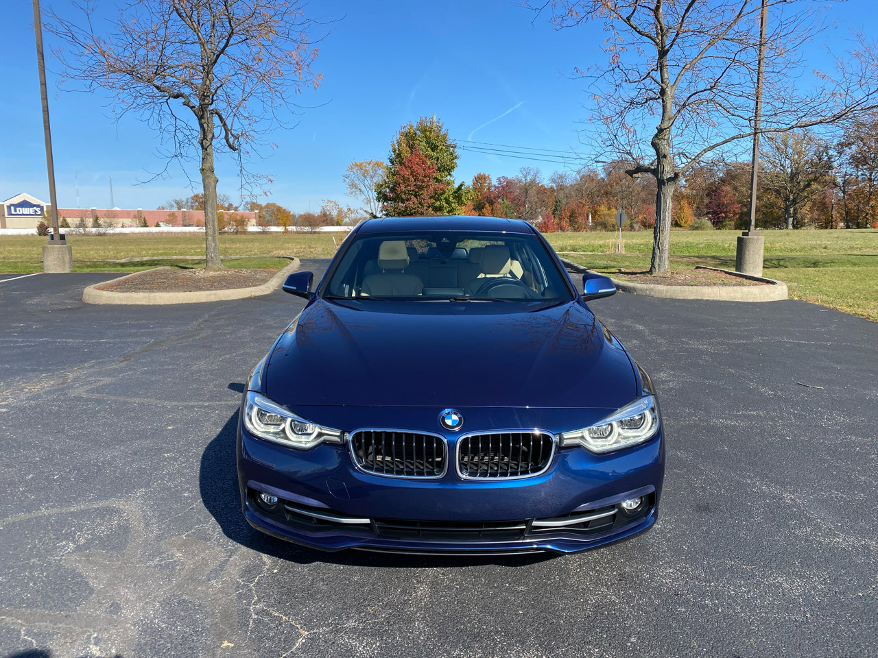 Used 2018 BMW 330i xDrive 330i xDrive SULEV Sedan w/ Premium Package image 2
