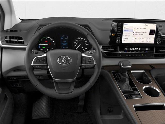 New 2025 Toyota Sienna XLE image 4